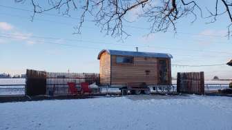 Wagon sauna on Lake Constance