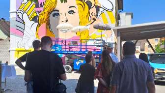 Street art tour